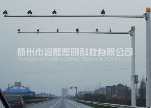道路監控立杆