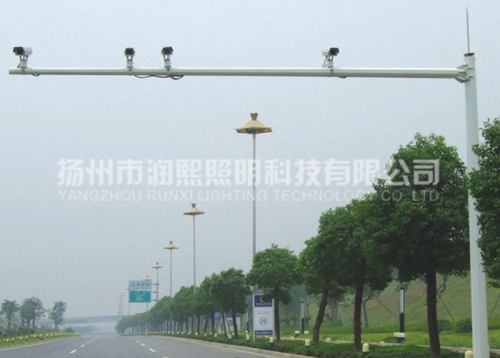 公路監控立杆
