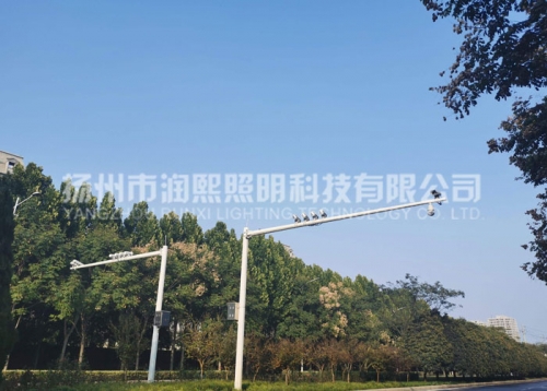 道路監控立杆